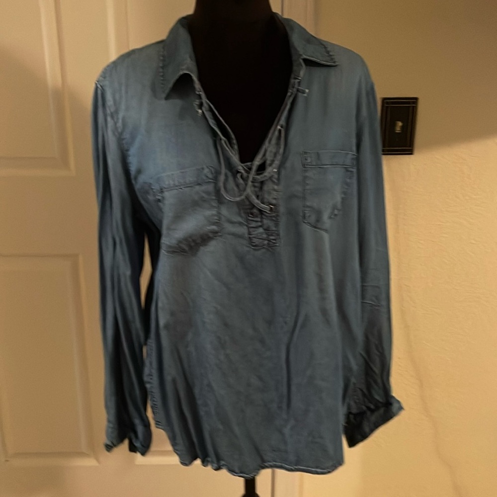 Lightweight denim long sleeve pull over